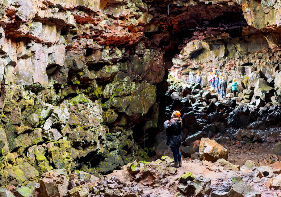 islandia_cueva1